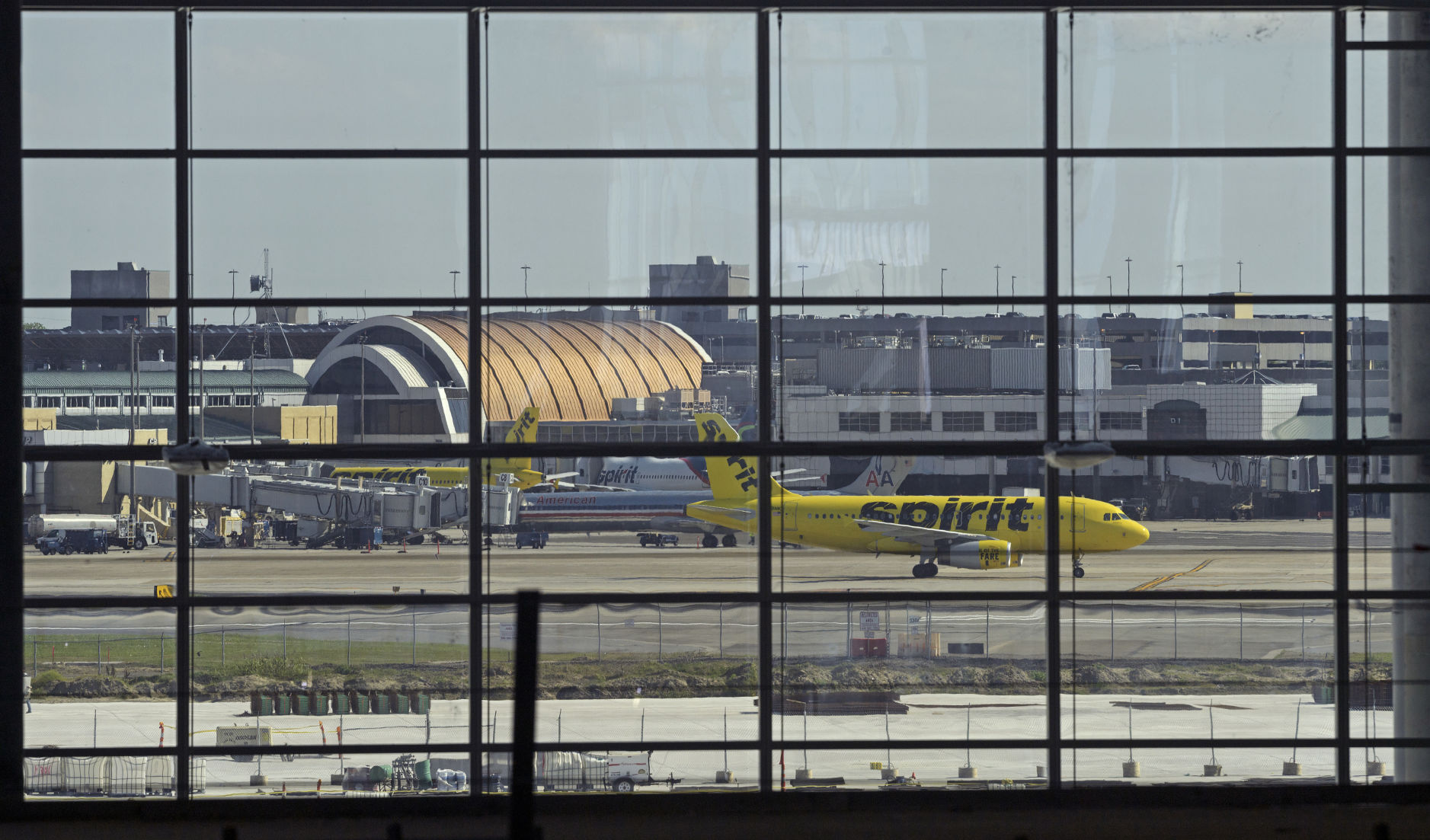 NO.airport.042618.0005